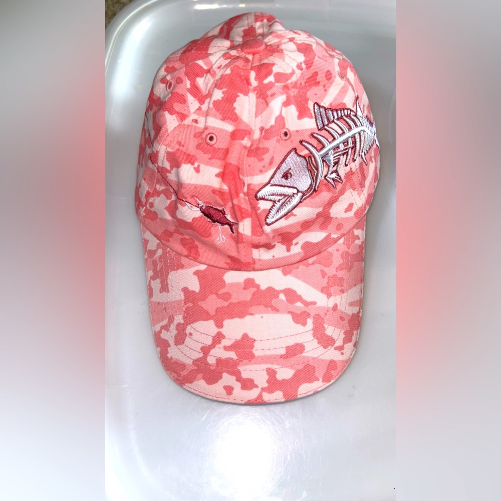 NWOT get reel…get fish hat/cap